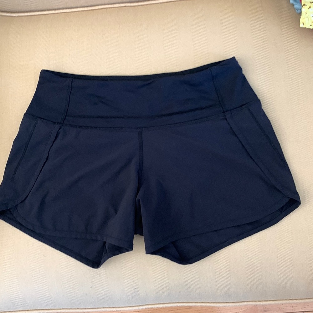 Lululemon size 2 women shorts